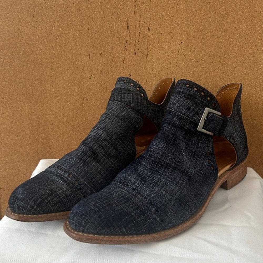 The Office of Angela Scott “Mr. Ed” Cutout Oxfords – Denim – Women’s Size 37 / 7